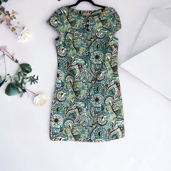 Lilly Pulitzer - Picture 1 of 3